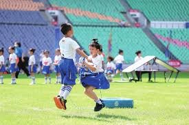 埃姆雷-詹：我认为下赛季仍会在多特效力